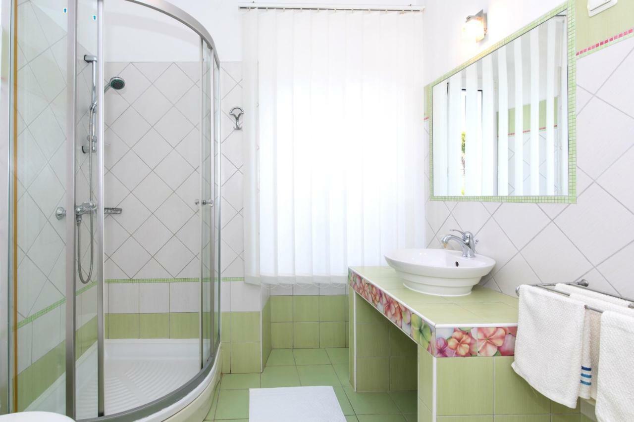 Apartments Ivona Malinska Zewnętrze zdjęcie