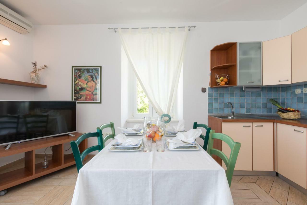 Apartments Ivona Malinska Zewnętrze zdjęcie